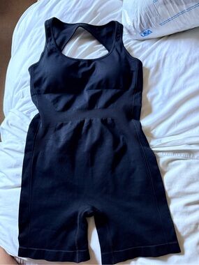 Women’s Black Athletic Racerback Romper New no tags